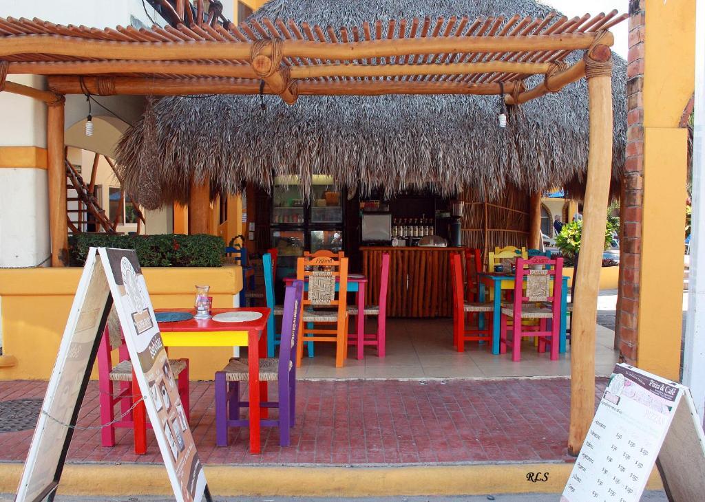 Bungalows El Delfin Rincon de Guayabitos Kültér fotó